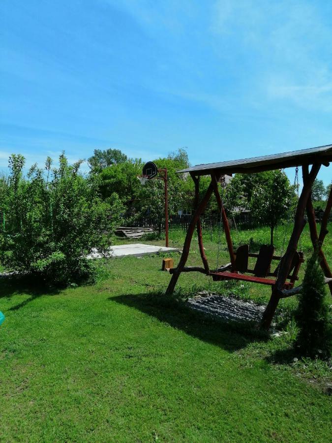 Villa The Wooden House Moldoveneşti Exterior foto